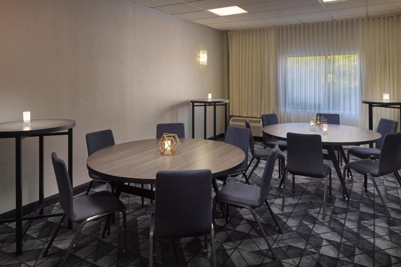 Courtyard By Marriott Atlanta Alpharetta Ξενοδοχείο Εξωτερικό φωτογραφία