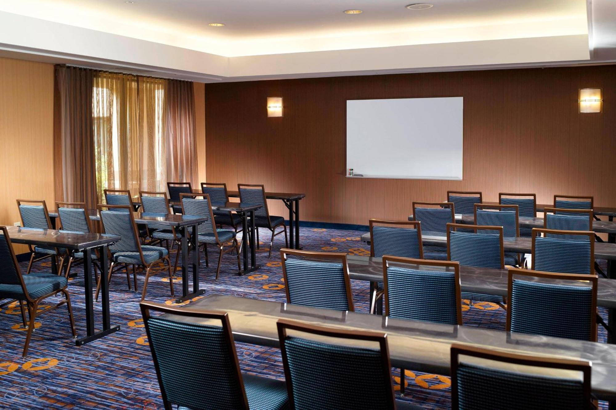 Courtyard By Marriott Atlanta Alpharetta Ξενοδοχείο Εξωτερικό φωτογραφία