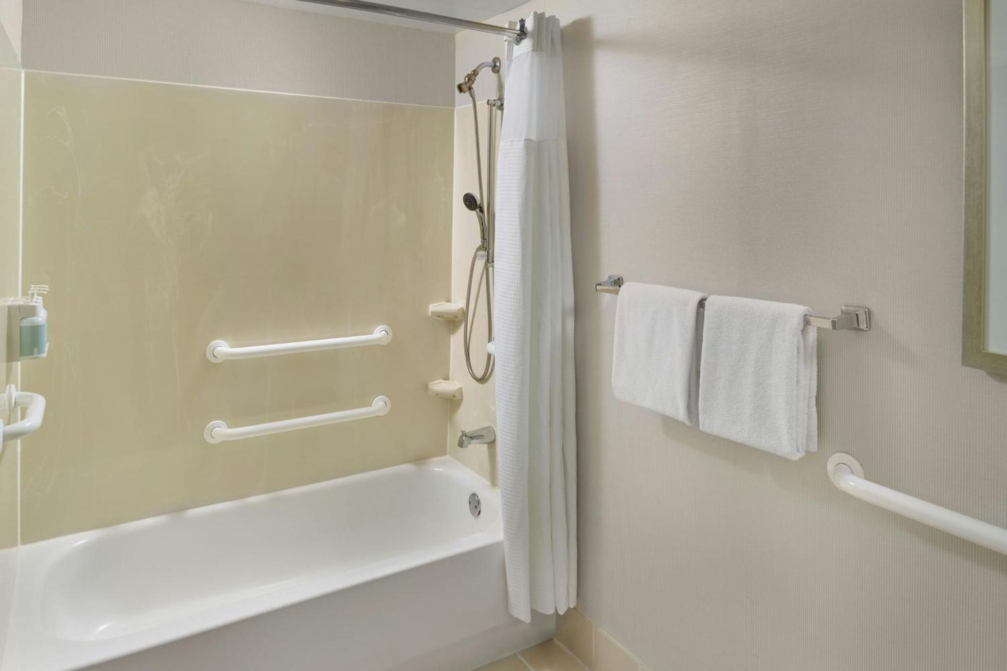 Courtyard By Marriott Atlanta Alpharetta Ξενοδοχείο Εξωτερικό φωτογραφία