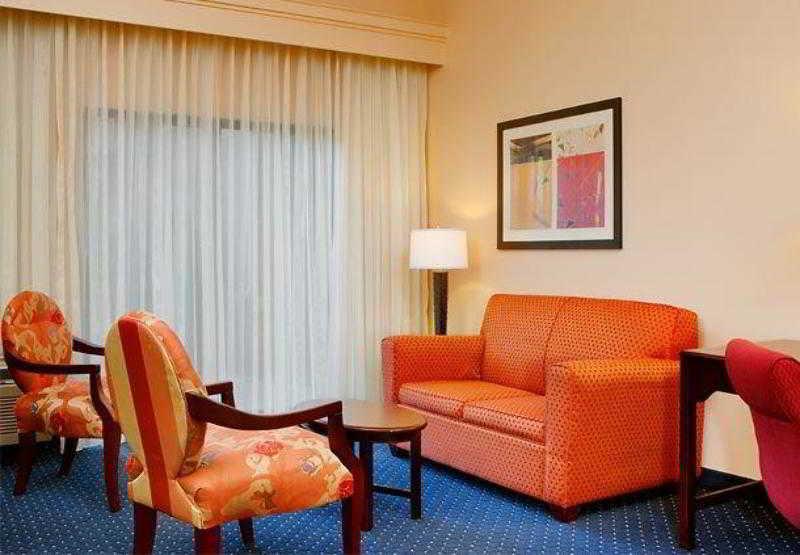 Courtyard By Marriott Atlanta Alpharetta Ξενοδοχείο Δωμάτιο φωτογραφία